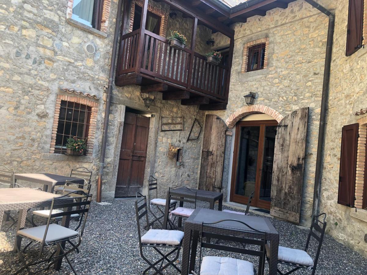 B&B Il Castellaccio - Albavilla Luaran gambar