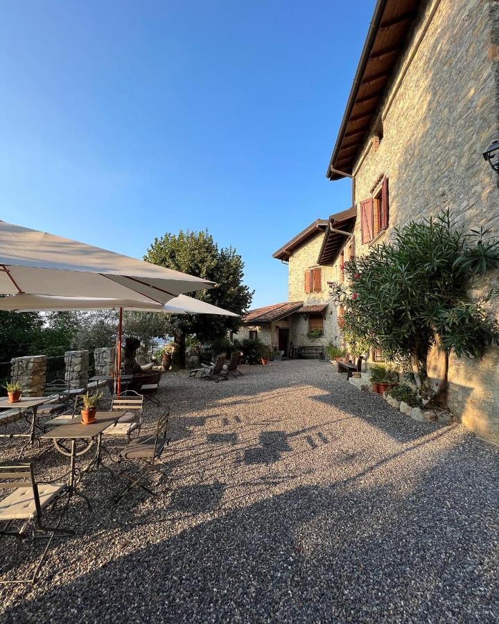 B&B Il Castellaccio - Albavilla Luaran gambar