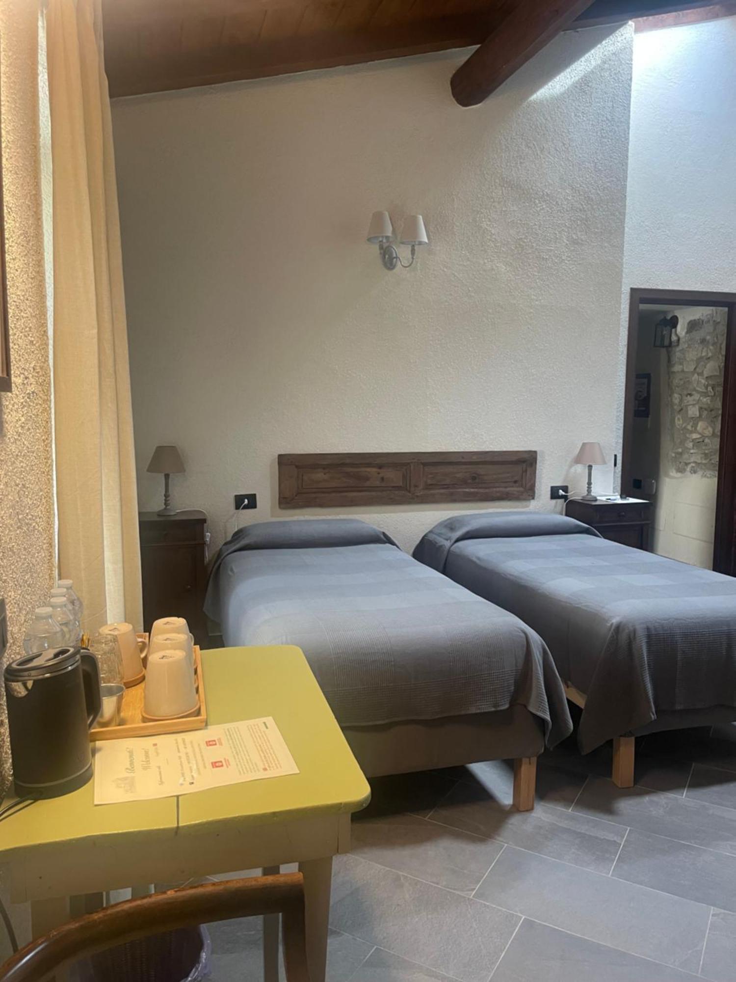 B&B Il Castellaccio - Albavilla Bilik gambar