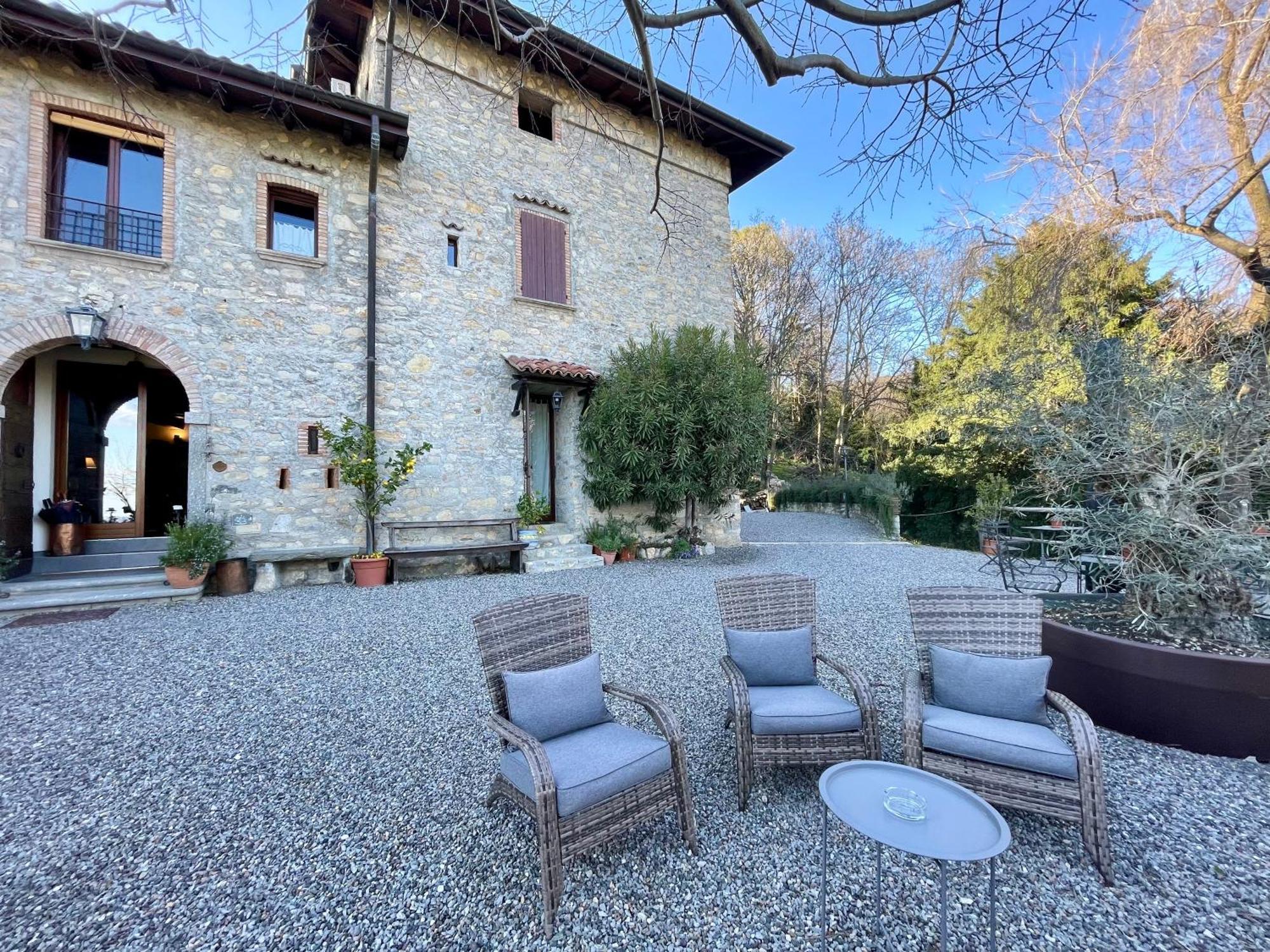 B&B Il Castellaccio - Albavilla Luaran gambar