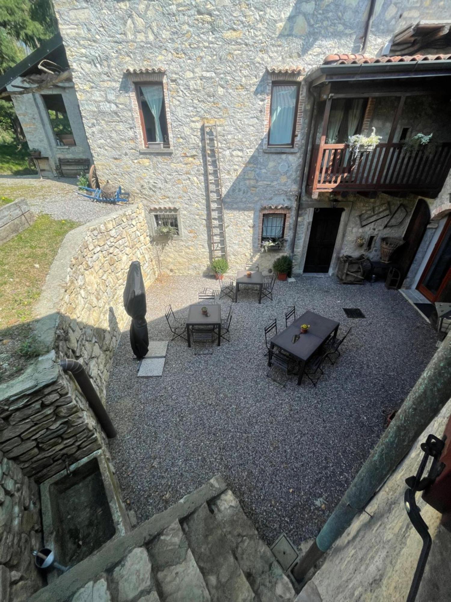 B&B Il Castellaccio - Albavilla Luaran gambar