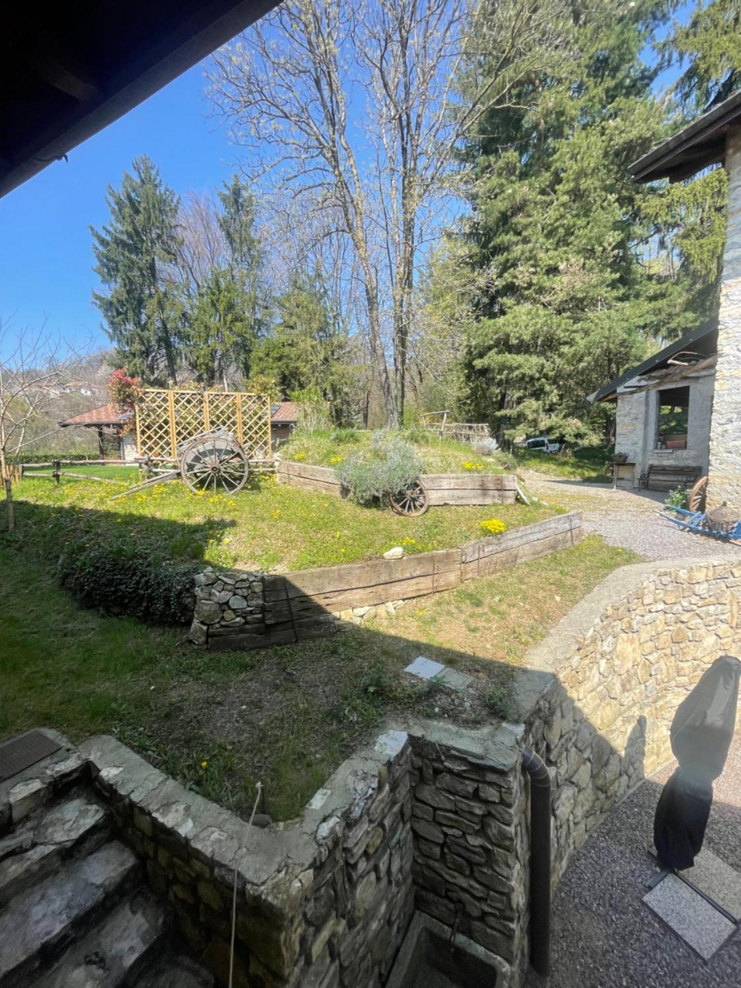 B&B Il Castellaccio - Albavilla Luaran gambar